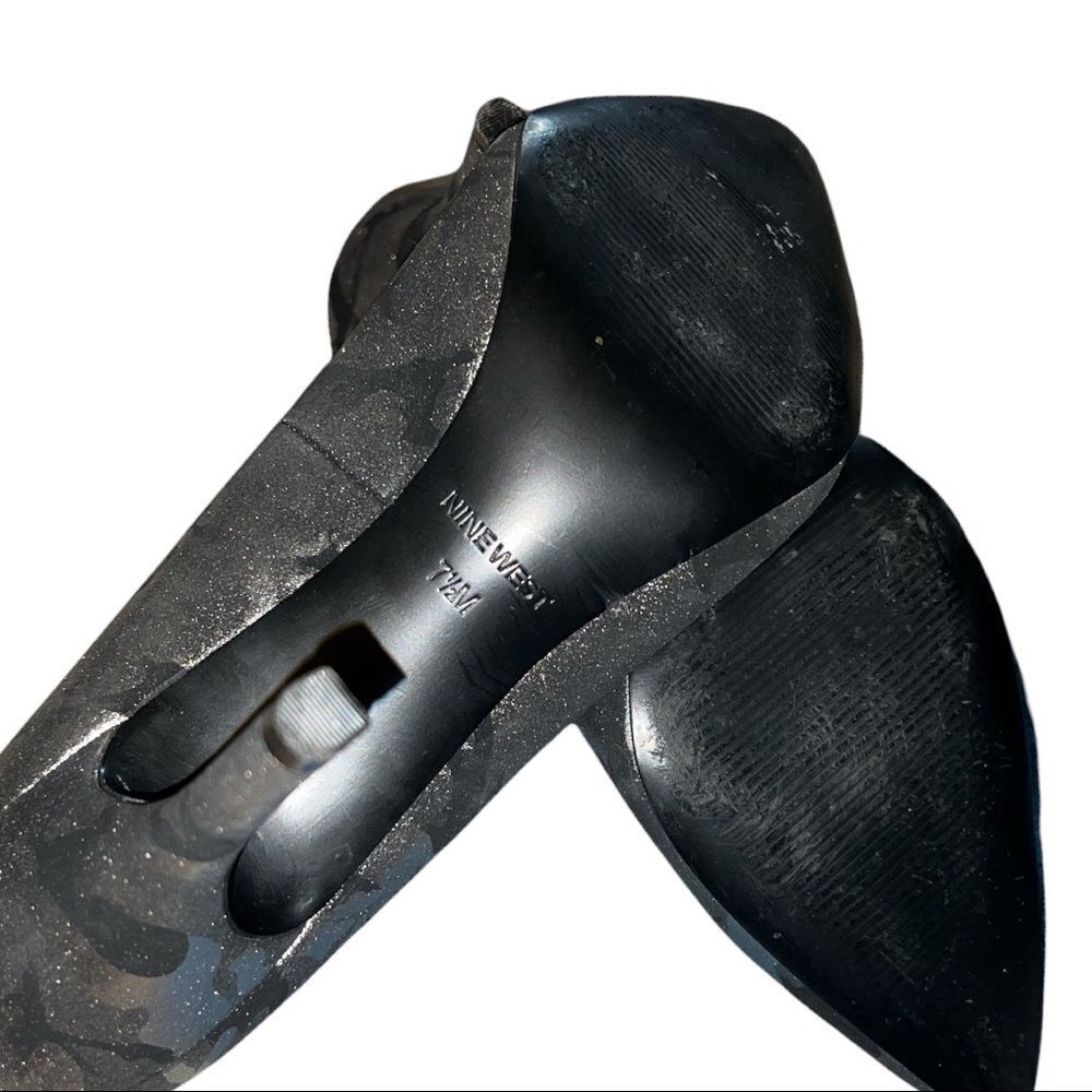 Nine West black/ gray camo style heels - Picture 7 of 7